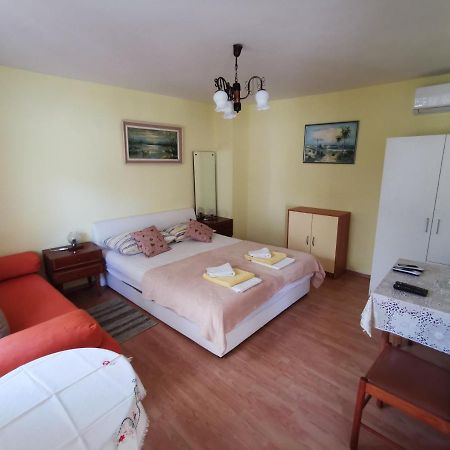 Studio Apartments Jasminka 塞尔瑟 外观 照片