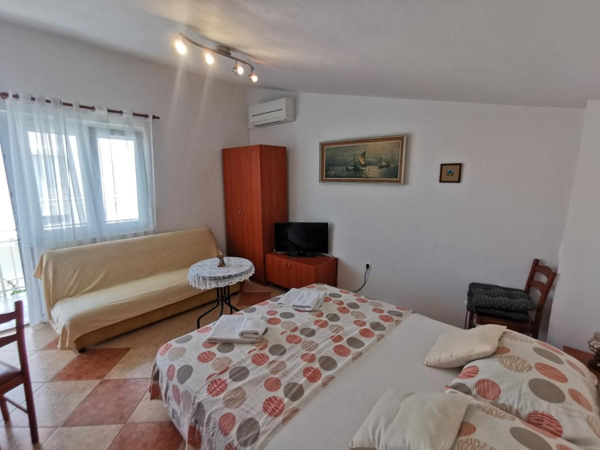 Studio Apartments Jasminka 塞尔瑟 外观 照片