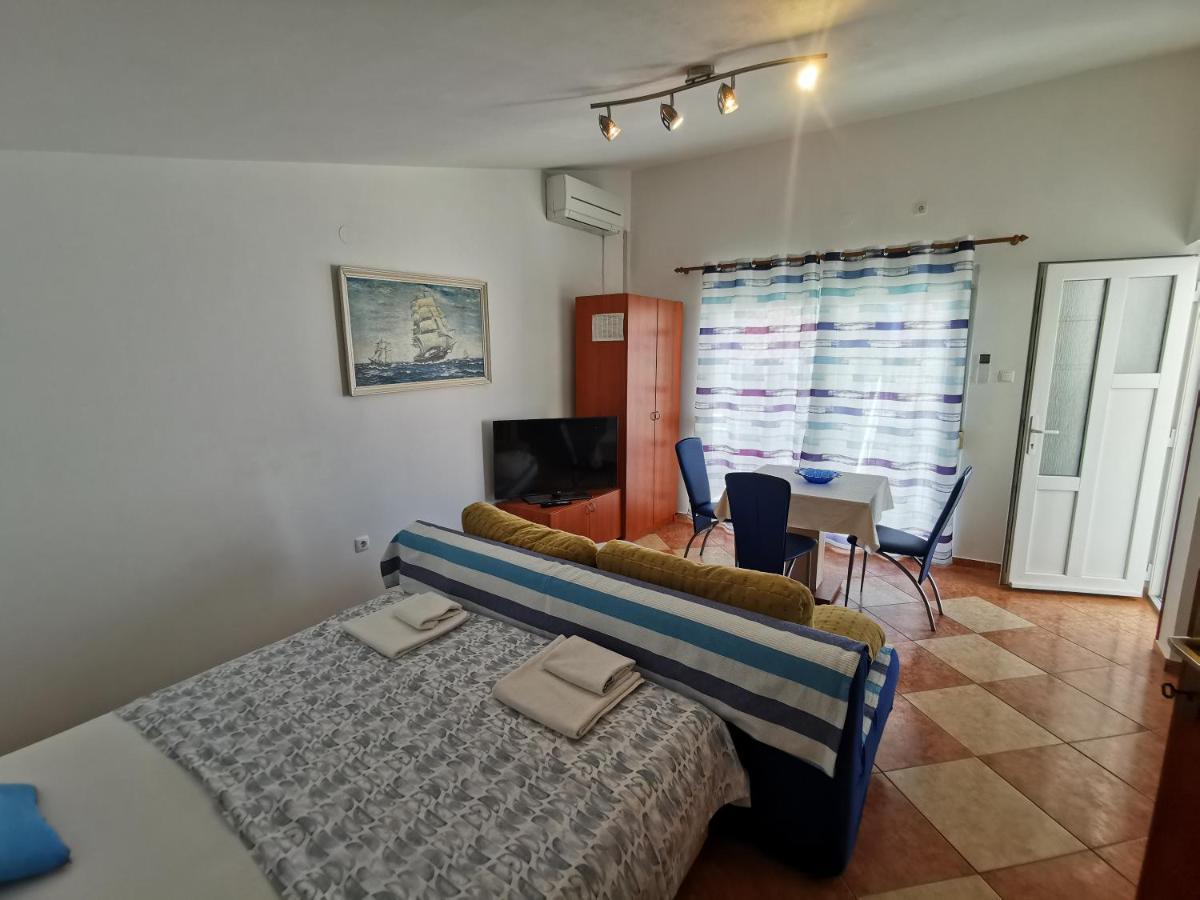 Studio Apartments Jasminka 塞尔瑟 外观 照片