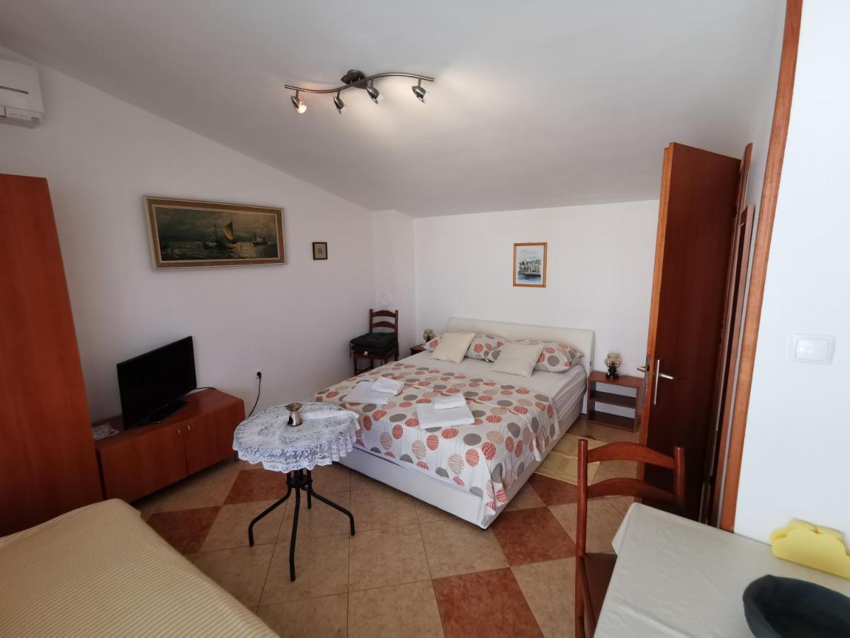 Studio Apartments Jasminka 塞尔瑟 外观 照片