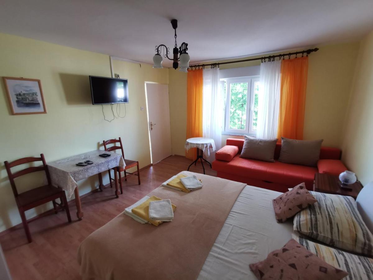 Studio Apartments Jasminka 塞尔瑟 外观 照片